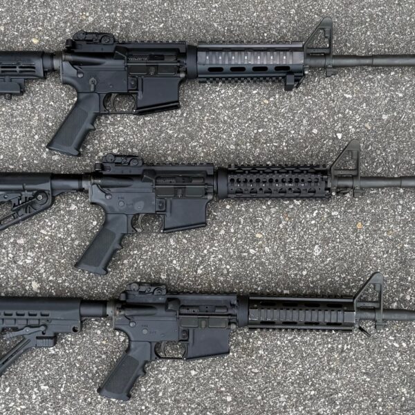 (1) One Colt LE6920 Carbine Police Issued LE Trade 556 Nato 16" Barrel 6920