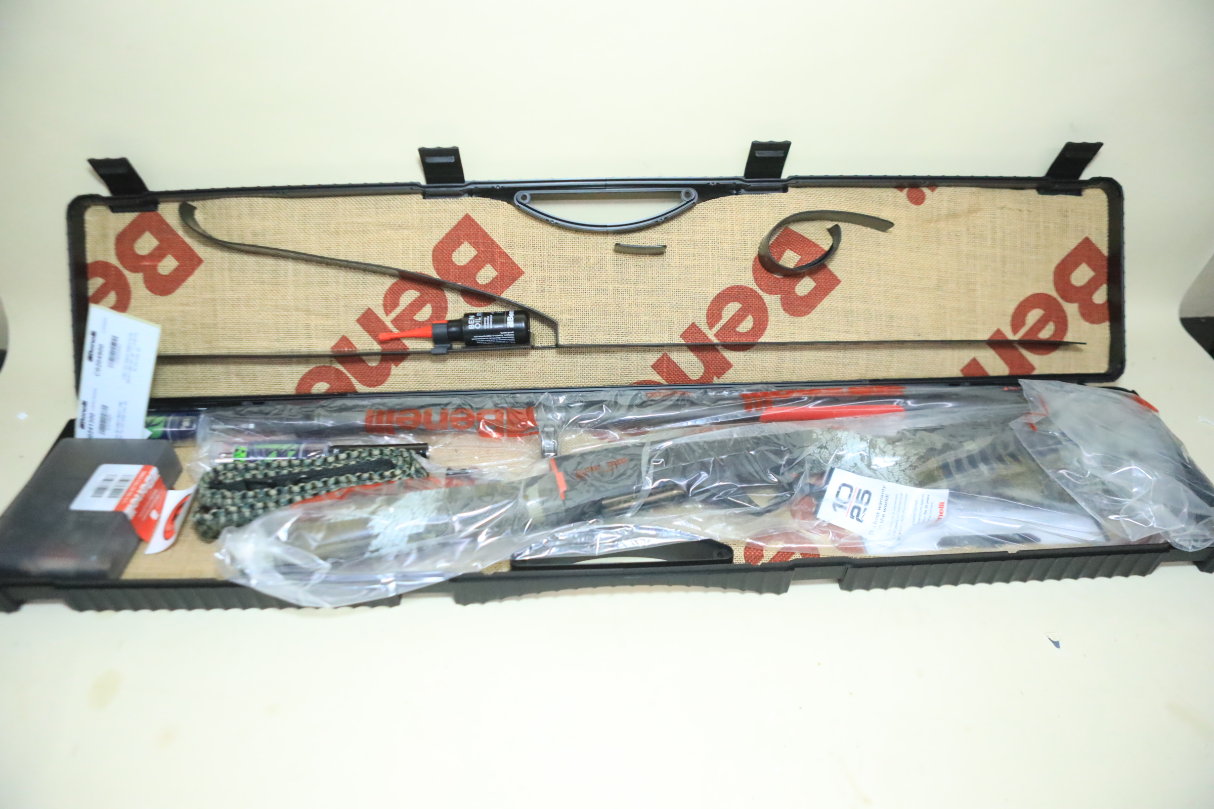 Benelli Super Black Eagle 3 Performance Shop – 20 Gauge 28" Optifade Timber