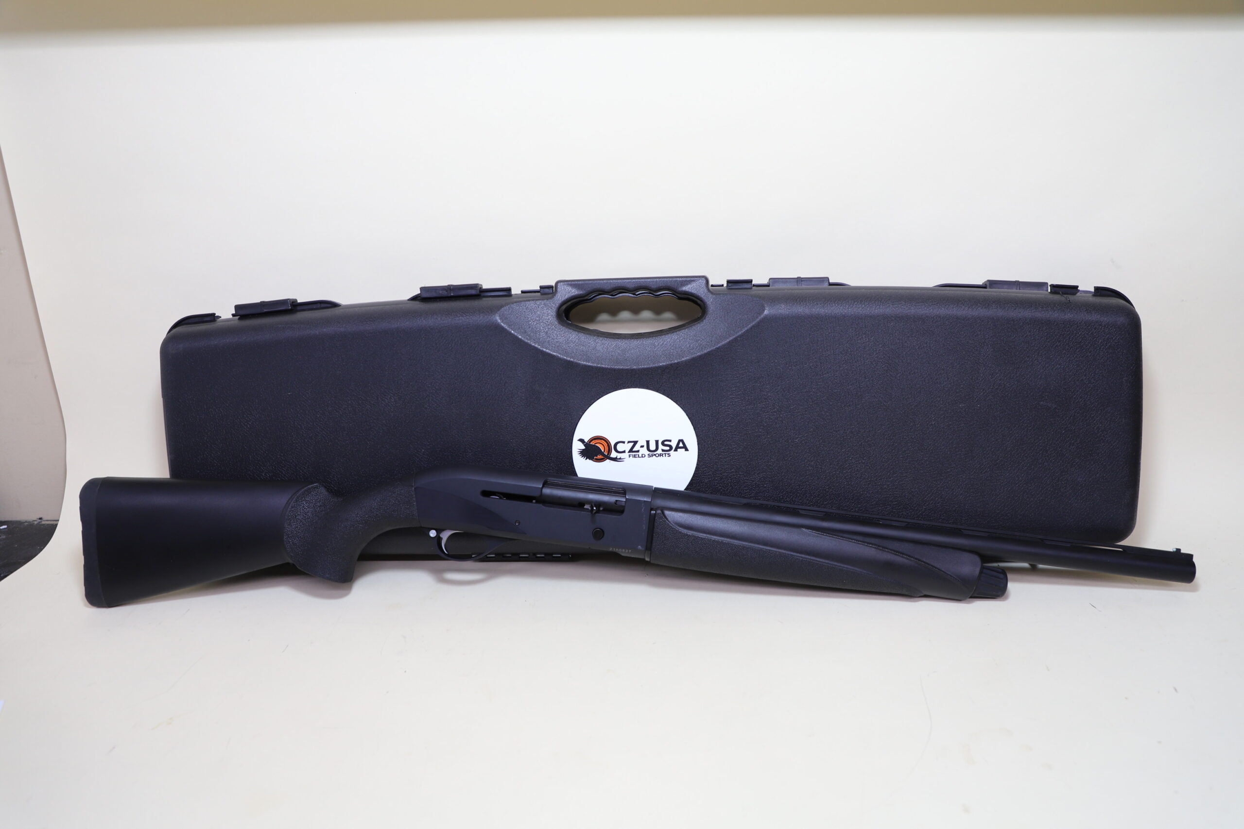 CZ 712 G2 Utility – 12 Gauge Semi-Auto, 20" Barrel, Synthetic, 4 Chokes, Hard Case