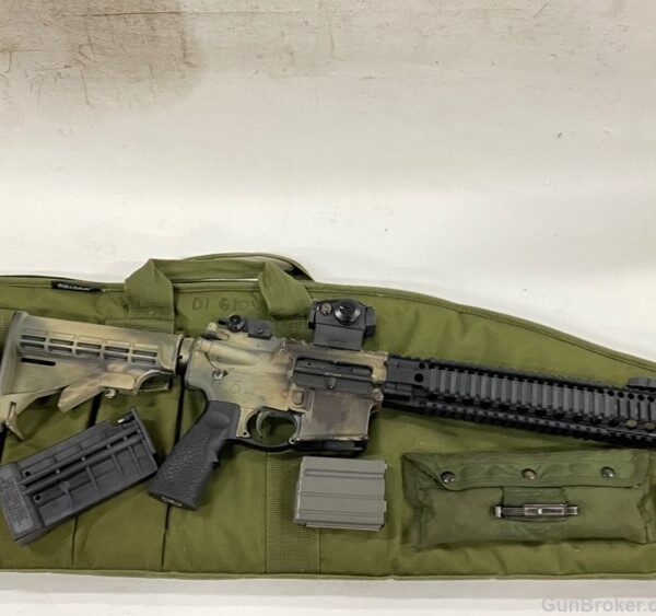 Double Star Star-15 5.56mm NATO 16" 30rd Camo/Blk Sig Romeo 5 AR-15
