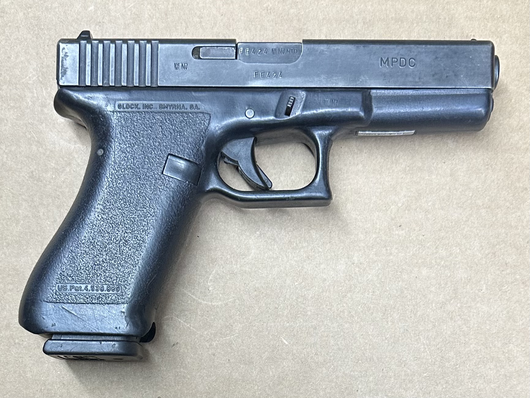Glock 17 Gen 1 9mm 17 Round Capacity Gen1 Circa 1987 MPDC Stamped