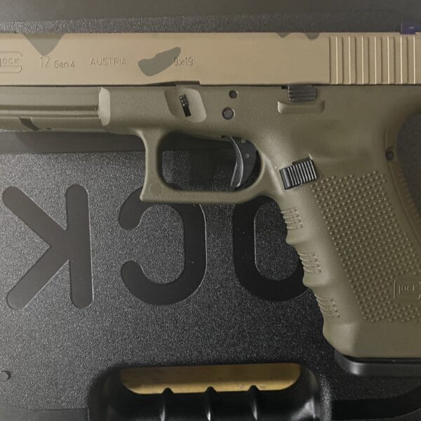 Glock 17 Gen 4 9mm Custom Camo Cerakote
