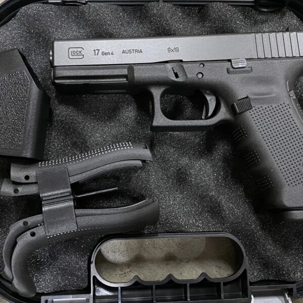 Glock 17 Gen 4 9mm Luger 17rd - used excellent condition!
