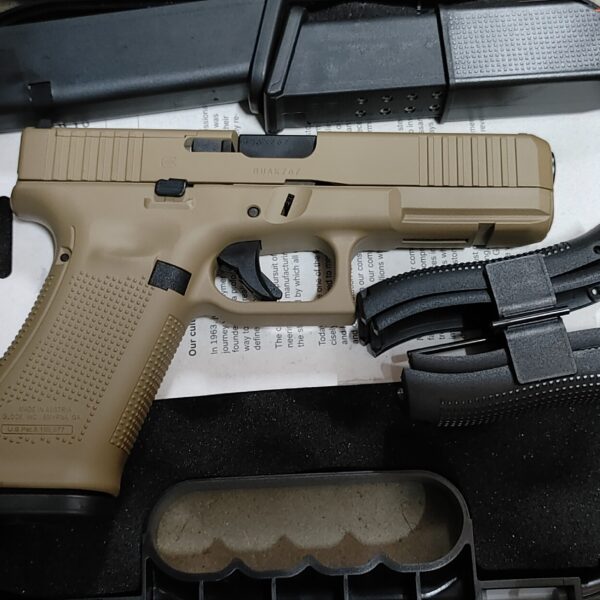 Glock 17 Gen 5 MOS FDE 9mm Luger 3-17 rd Mags GLPA175S203MOSFDE