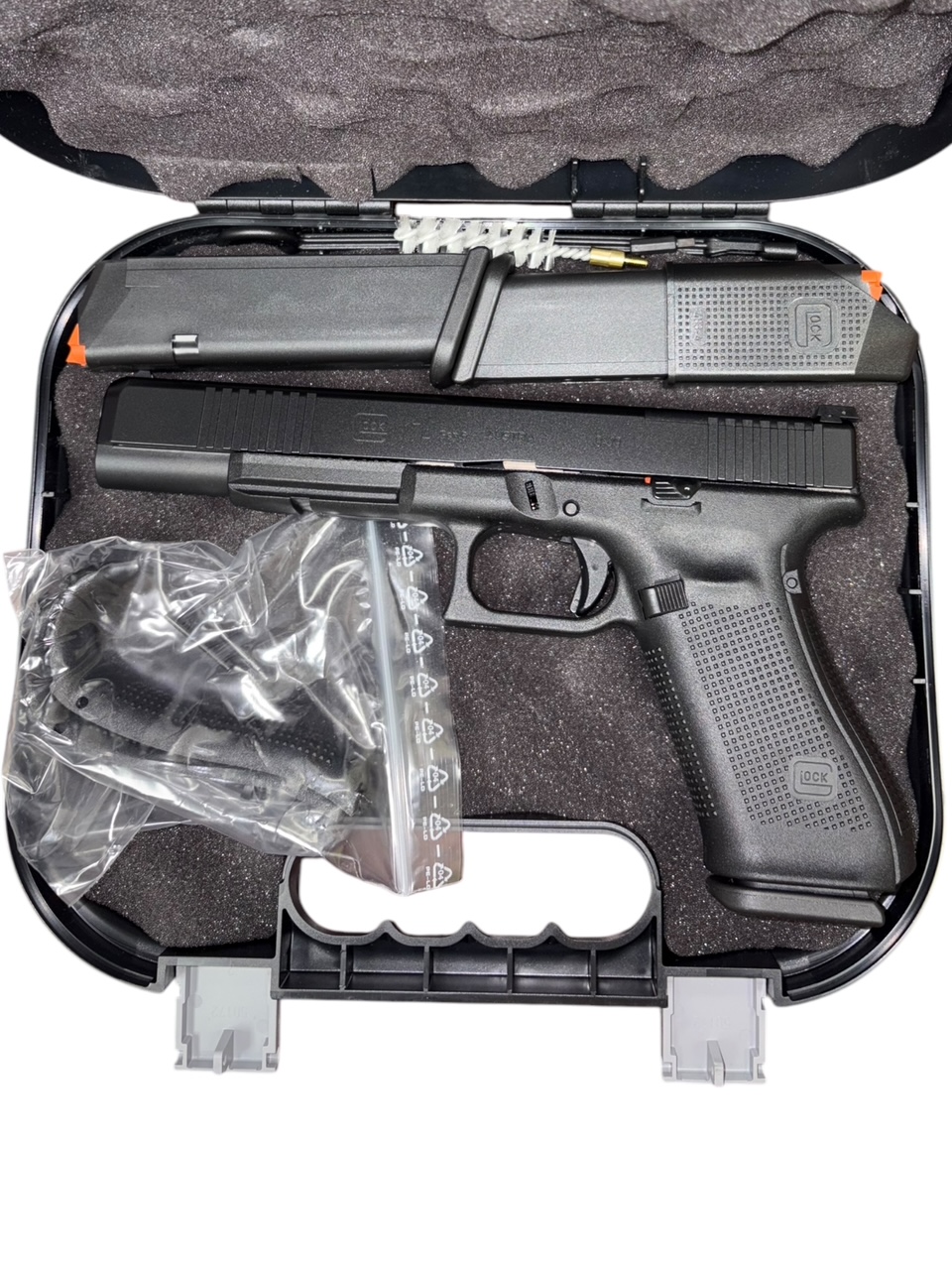 Glock 17L Gen 5 MOS – 9mm Long Slide, 4.5lb Adjustable Trigger, 3x17rd Mags