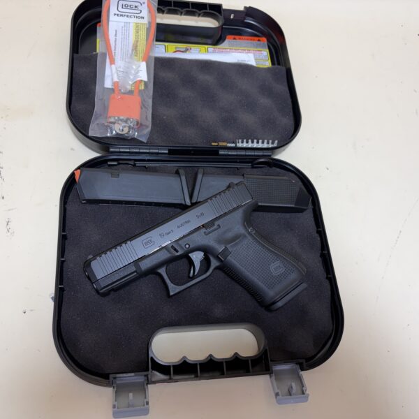 Glock 19 Gen5 9mm – Excellent Condition, Austrian Made, 3 Magazines, Original Case