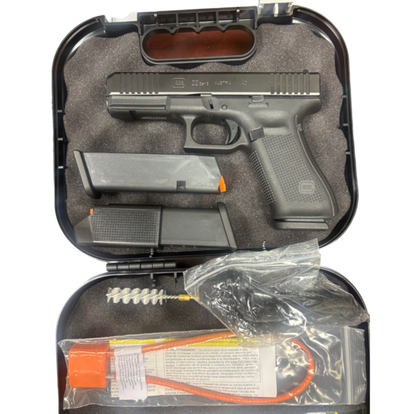 Glock 22 Gen5 .40 S&W – Fixed Sights, 4.49" Barrel, 15rd, Case & 3 Magazines