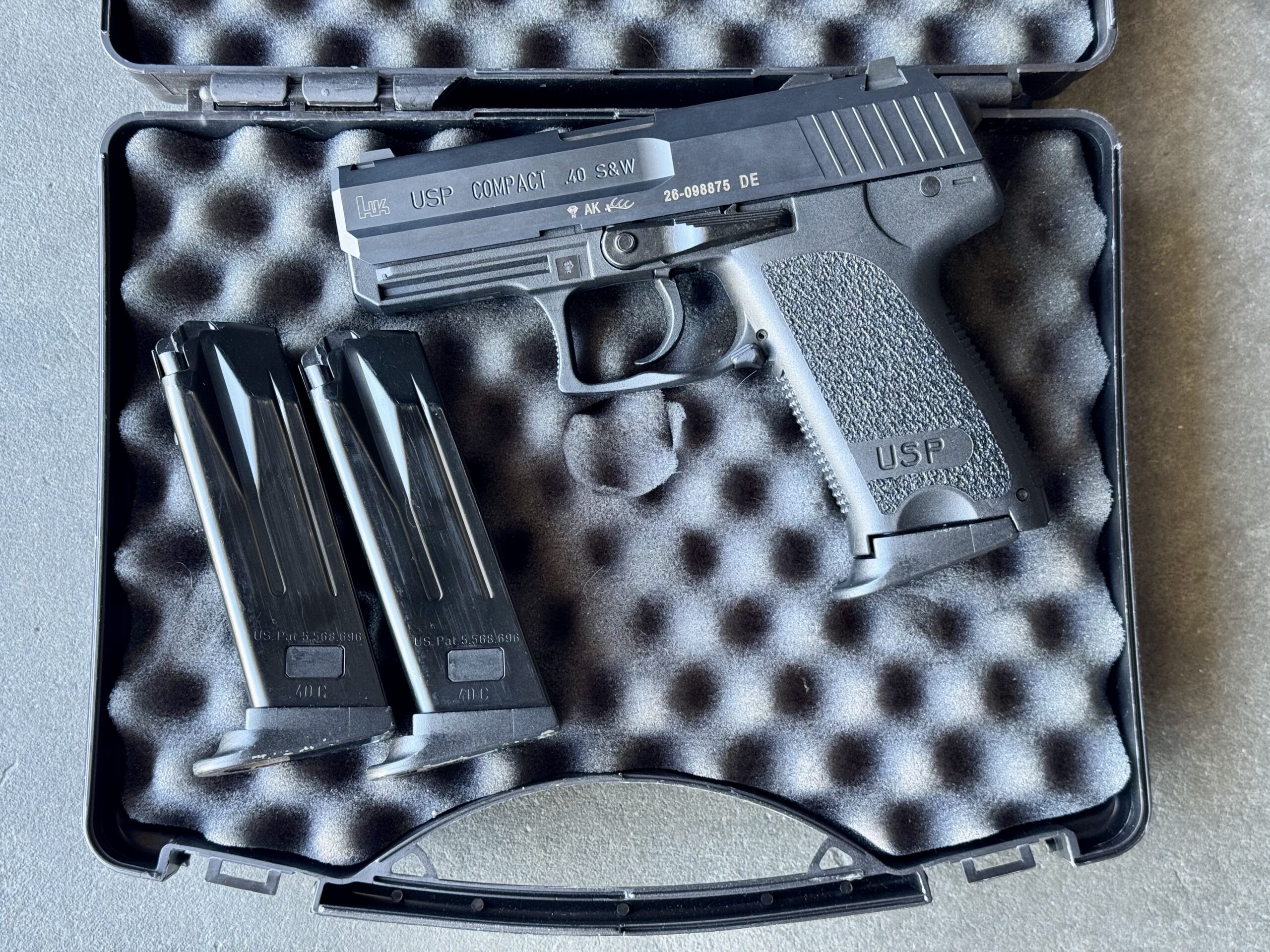 Heckler & Koch USP 40 Compact LEM 40 S&W HK 2009 +3 Mags & Original Case