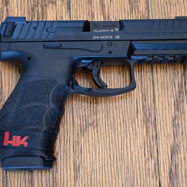Heckler & Koch VP9 9mm Pistol with 17 Round Magazines