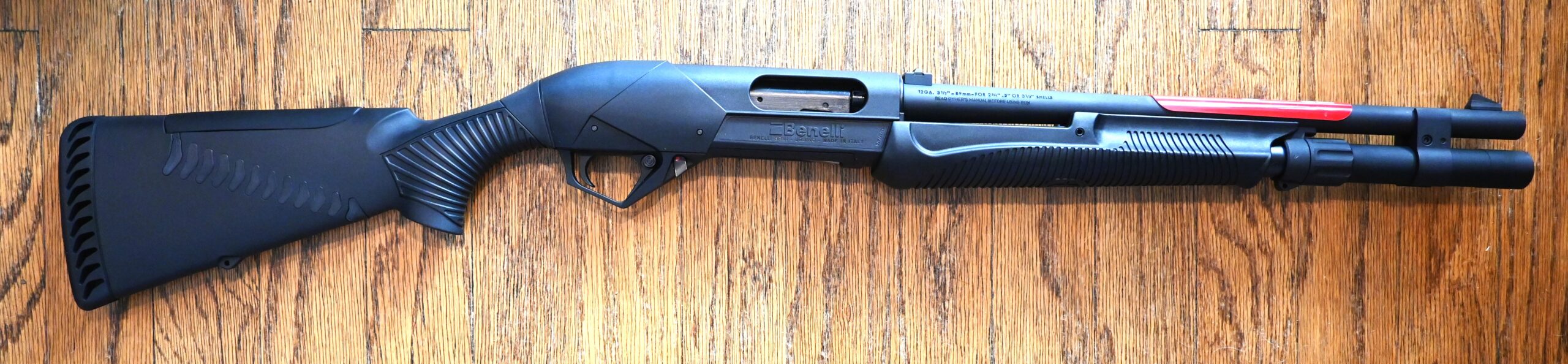 New Benelli SuperNova Tactical Pump-Action Shotgun 12 ga Pump Action with 4 + 2 Shot Magazine Extension Tube