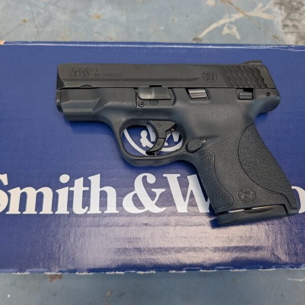 Pre-owned Smith & Wesson M&P40 Shield 40 S&W 3.1" TS 180020