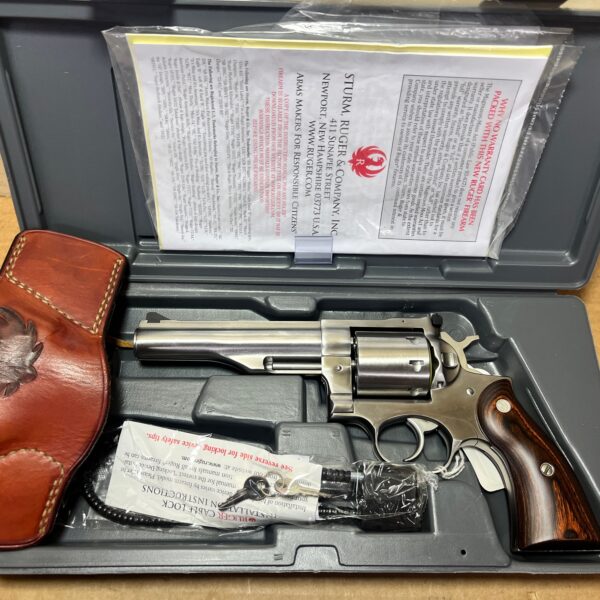 Ruger Redhawk .357 Magnum Revolver – Stainless Steel, 5.5" Barrel, Wood Grips