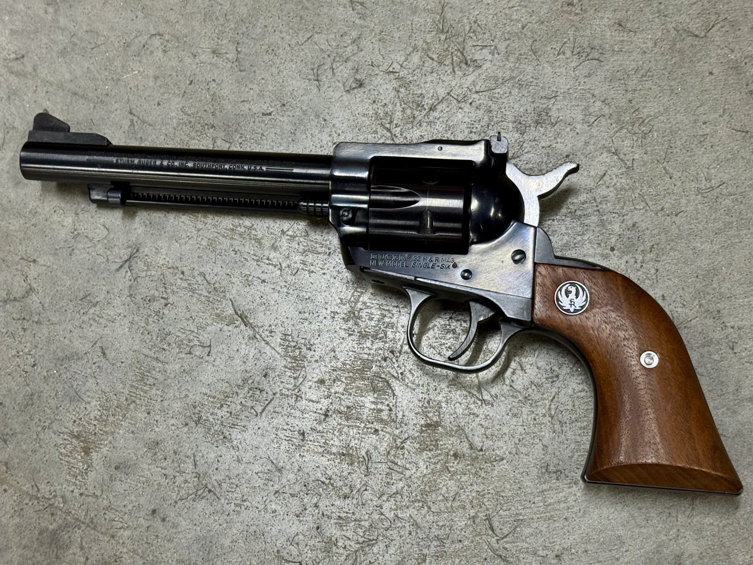 Ruger Single-Six 32 H&R Magnum 1985 Single Action Revolver Cowboy