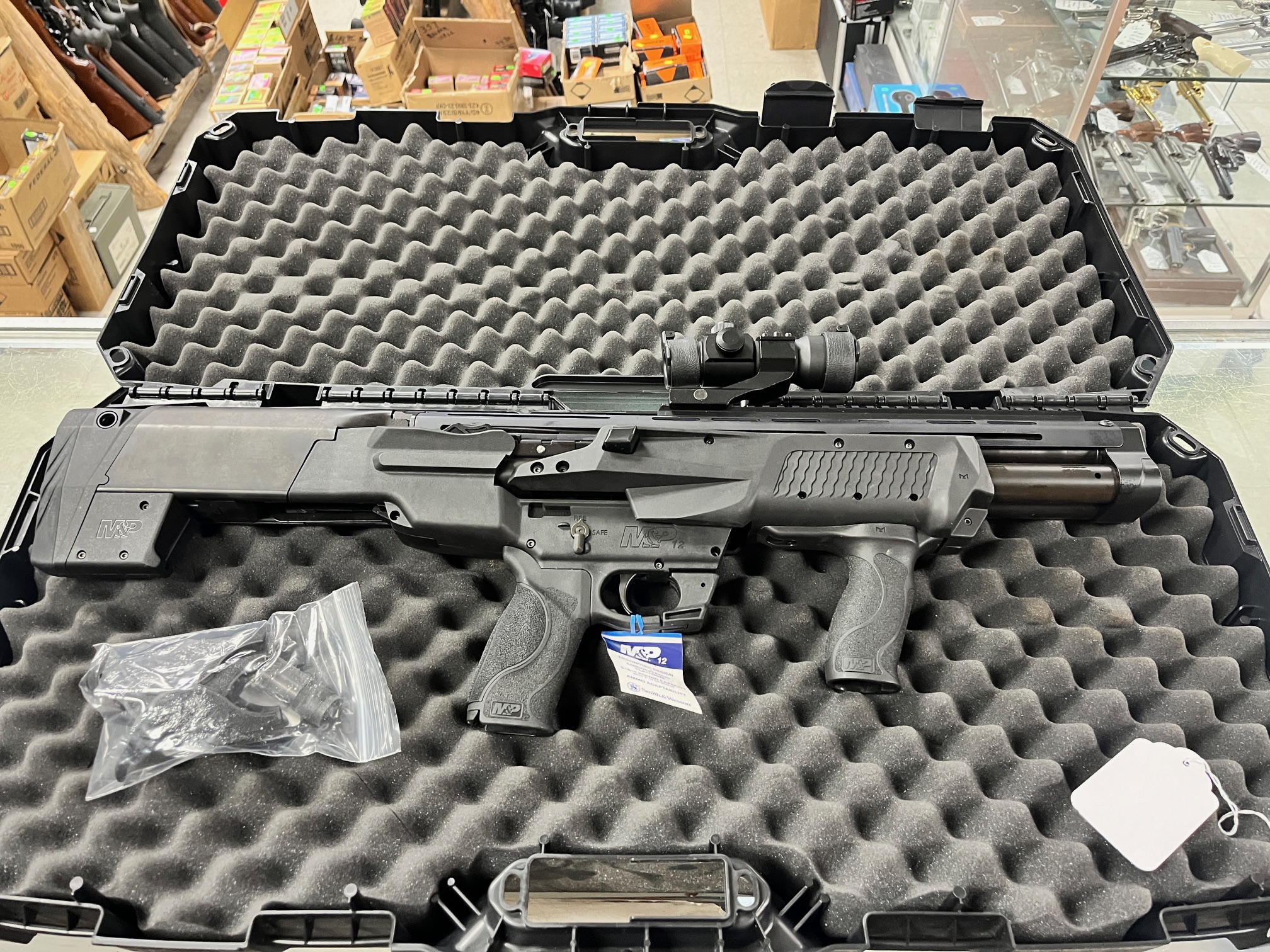 Smith & Wesson M&P 12 Bullpup Shotgun – 12 Gauge, Dual Tube, Optic Included