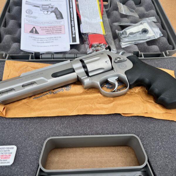 Smith & Wesson Performance Center Model 686 Competitor – .357 Magnum Revolver