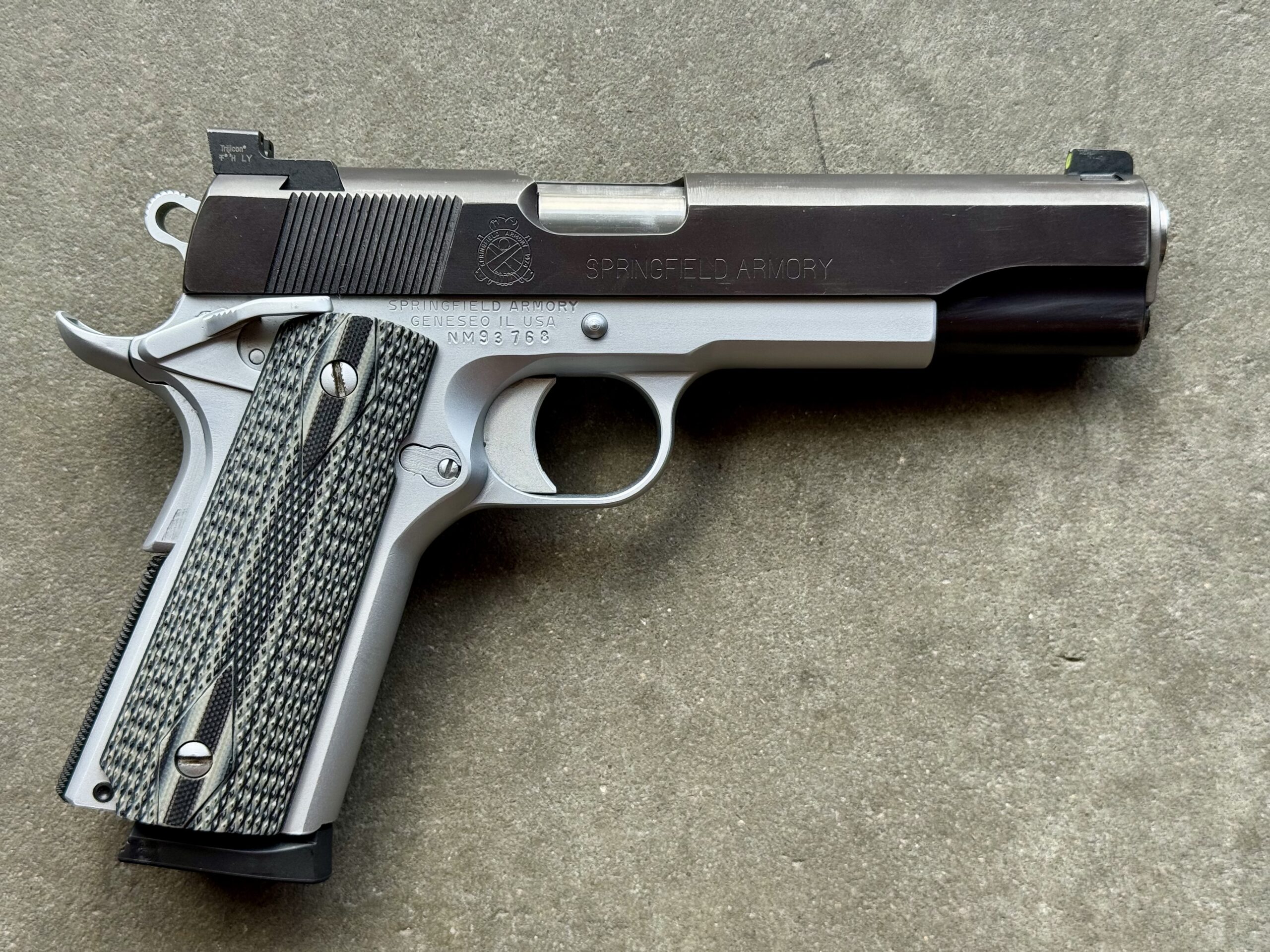 Springfield Armory 1911-A1 45 ACP 5" 8rd Government Two-Tone Trijicon NS