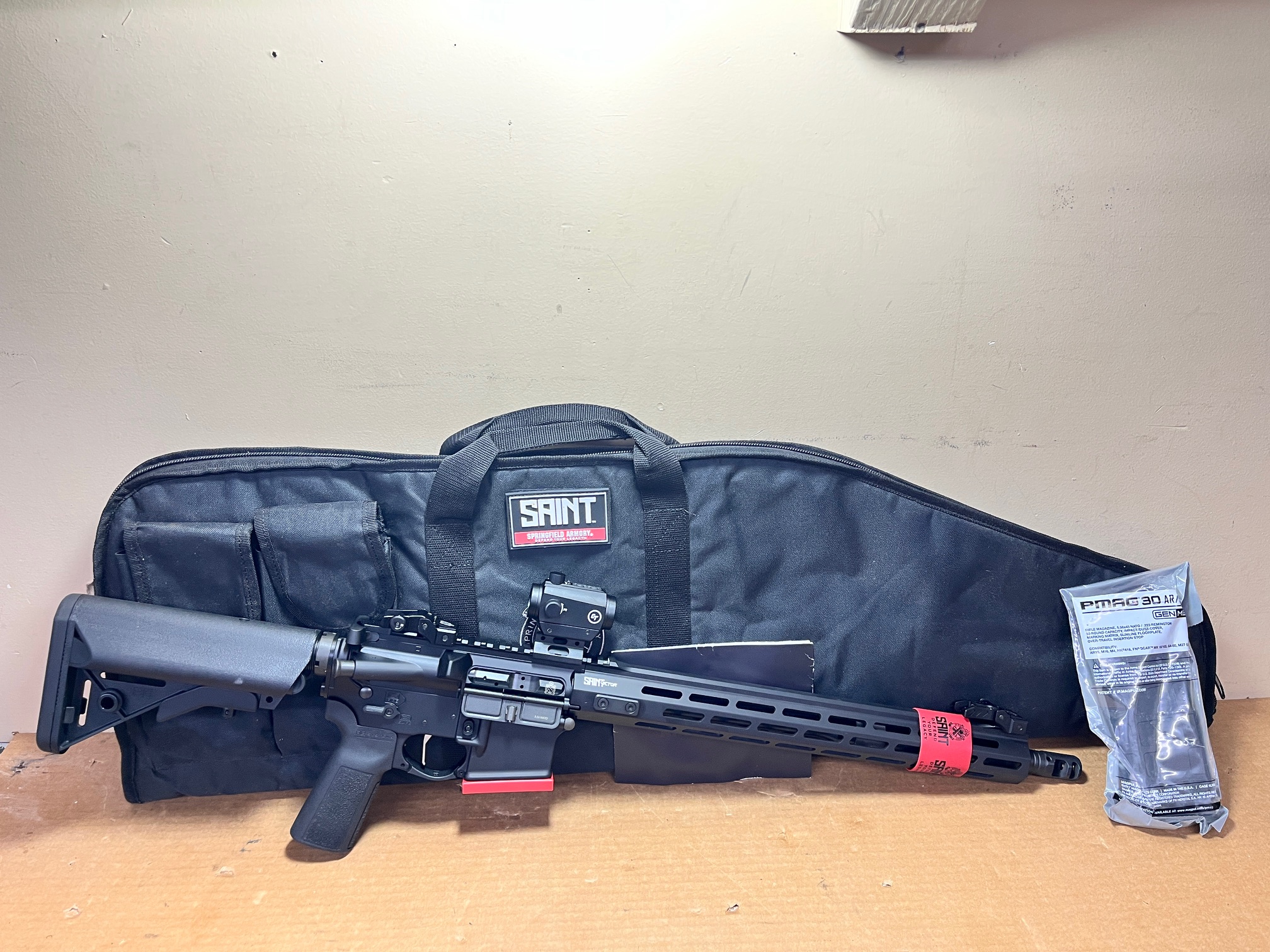 Springfield Armory Saint Victor – 5.56 NATO, Red Dot & Case