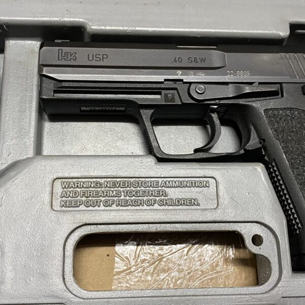 Used Heckler & Koch H&K USP40 40 S&W 13 rd two mags night sights