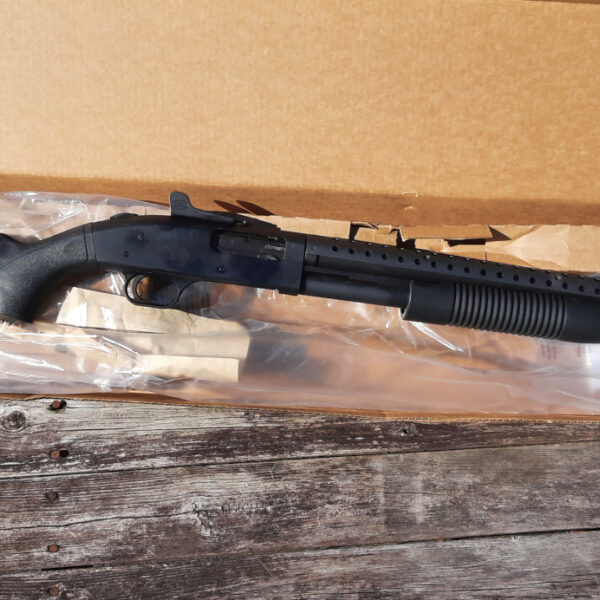 Used Mossberg 500 12 GA 20" 3" 7+1 Heat Shield Ghost Ring 50567