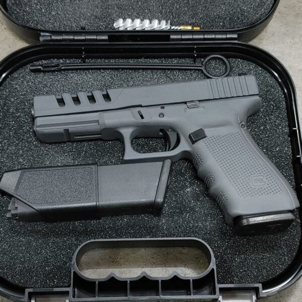 Used Police Trade Glock 21 Gen 4 45 Auto 2-13 rd Mags Night Sights Grey Finish Slide Cuts