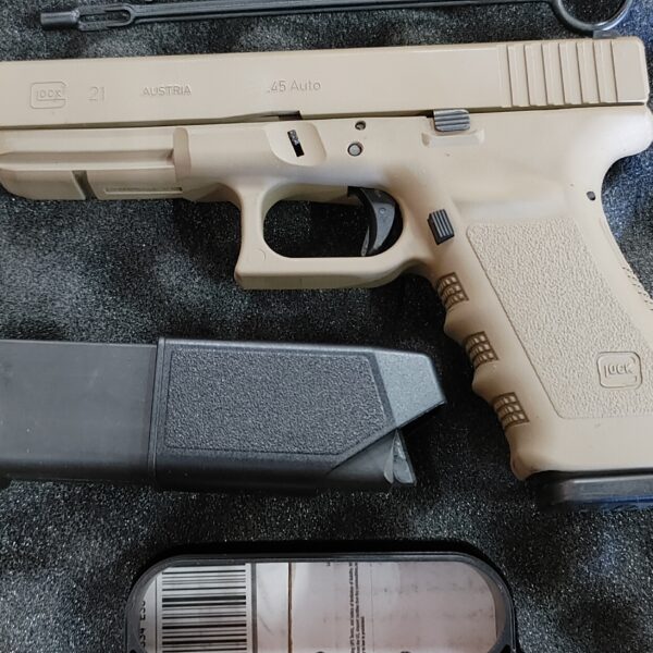 Used Police Trade Glock 21 SF 45 Auto 2-13 rd Mags Night Sights FDE Finish