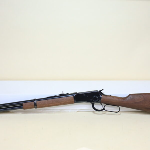 Winchester Model 1892 Carbine – .44 Magnum Lever Action – 20" Barrel – Walnut Stock